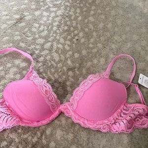 Natori 32B Bra NWT